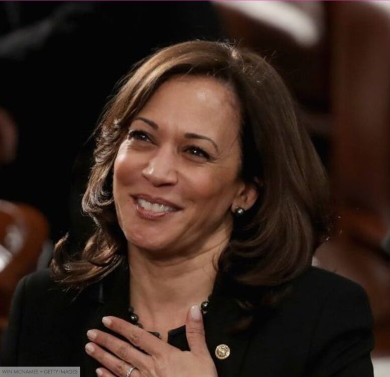 カマラハリスの身長は？家族(母父妹夫娘)や若い頃の画像を紹介！